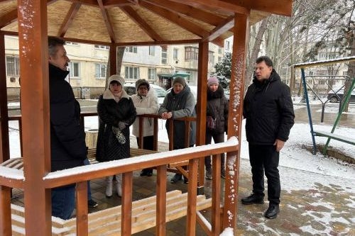 В Армянске начались встречи с жителями многоквартирных домов.