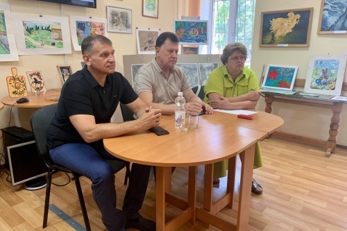 В Армянске продолжаются встречи с жителями города